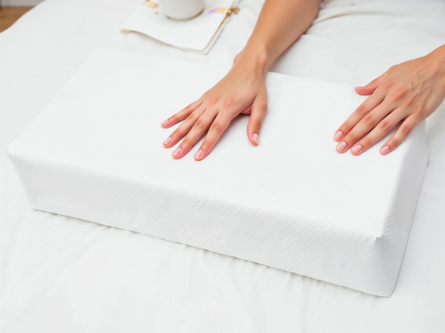 QloudCube Pillow - Designed for Side Sleepers